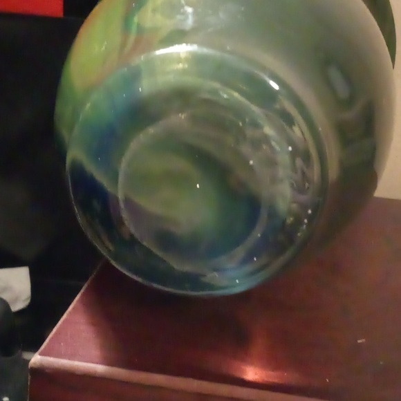 GUC - 12" Marble Like Green Vase - Picture 3 of 7